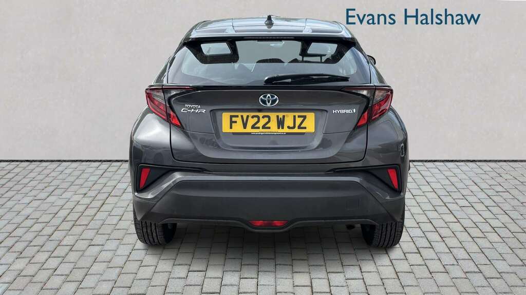 Toyota C-Hr 1.8 Hybrid Icon Cvt 2022 Grey #3