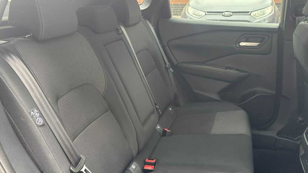 Nissan Qashqai 1.3 Dig-t Mh N-connecta 2023 NU23THG Black #6