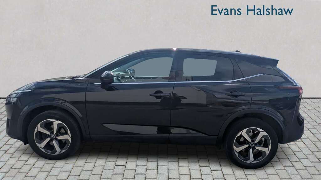 Nissan Qashqai 1.3 Dig-t Mh N-connecta 2023 NU23THG Black #2