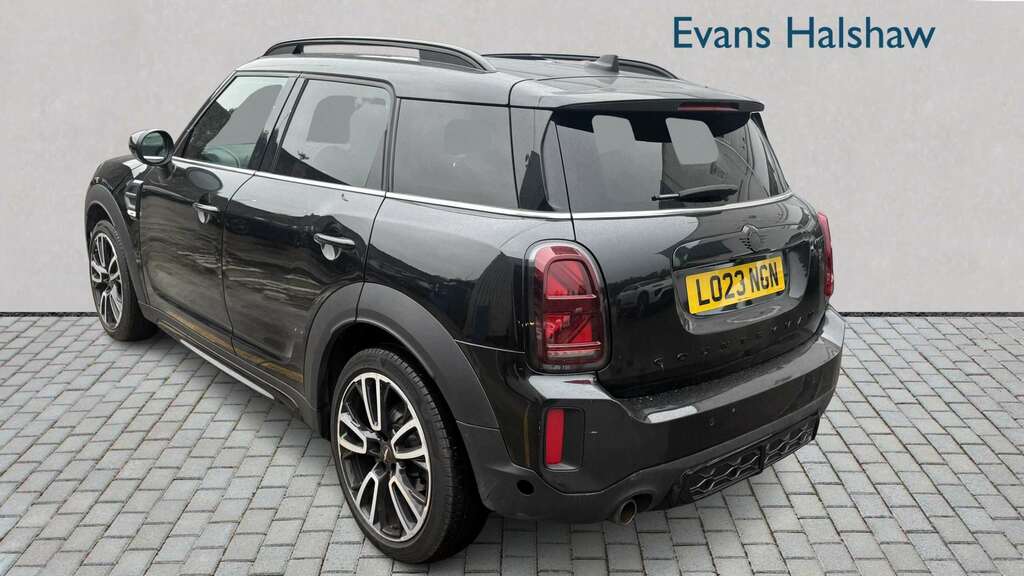 Mini Countryman 1.5 Cooper Sport Premium Plus 2023 Black #2