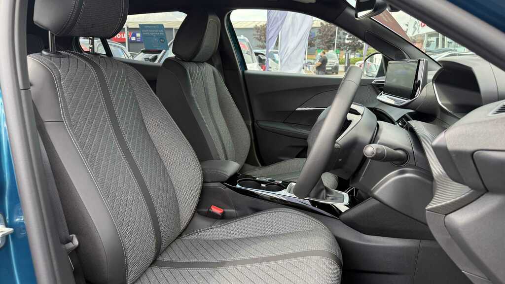 Peugeot 2008 1.2 Puretech Gt Eat Euro 6 Ss  #13