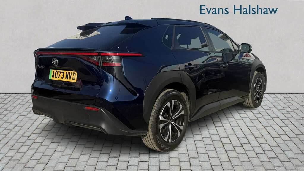 Toyota bZ4X 150Kw Motion 71.4Kwh 11Kw 2024 Blue #4