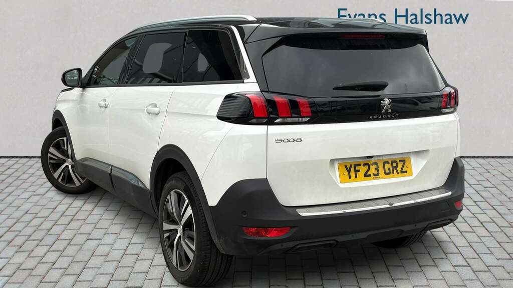 Peugeot 5008 1.5 Bluehdi Allure Premium Eat8 2023 White #2