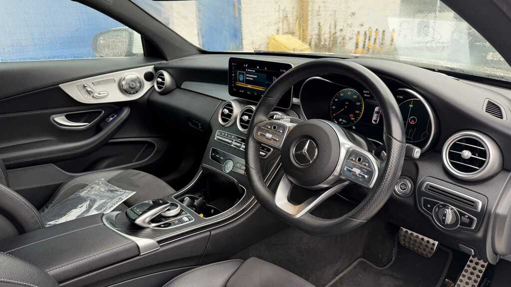 Mercedes-Benz C Class C300d Amg Line Premium 9G-tronic 2019 White #5