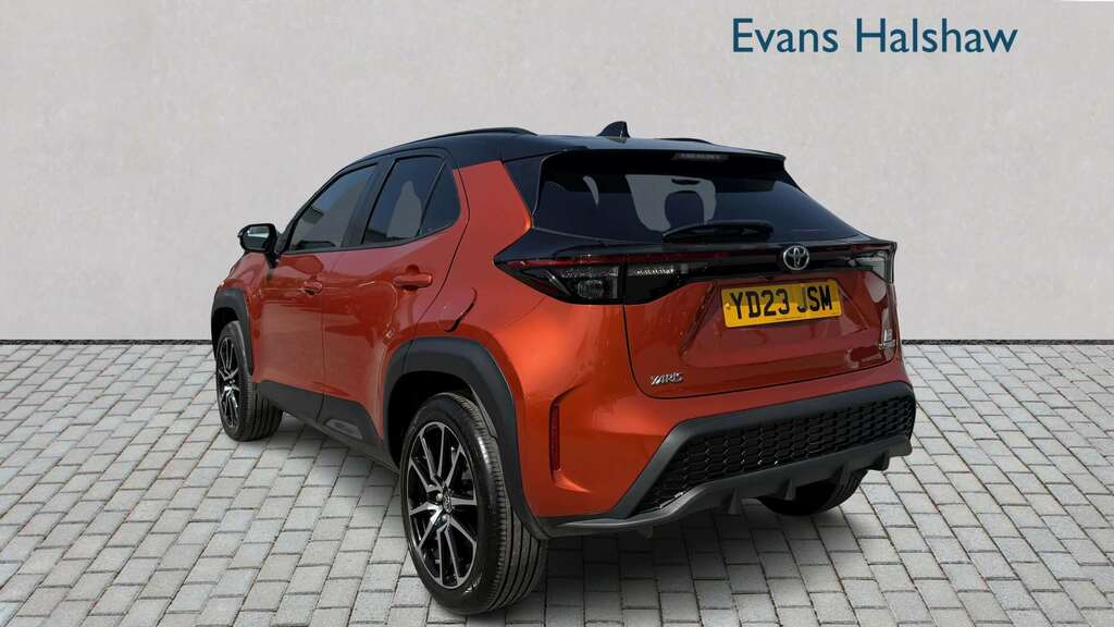 Toyota Yaris Cross 1.5 Hybrid Gr Sport Cvt 2023 Orange #5