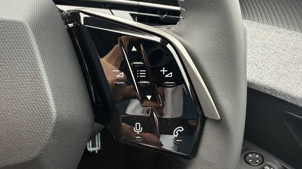Peugeot 3008 1.2 Hybrid 145 Gt E-dsc6 Black #16