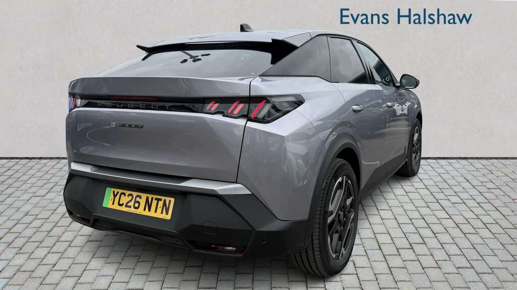 Peugeot 3008 1.2 Hybrid 145 Gt E-dsc6 Black #6
