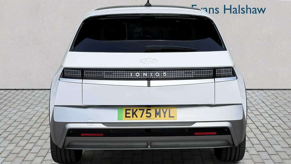 Hyundai Ioniq 5 168Kw Ultimate 84 Kwh 2025 White #4