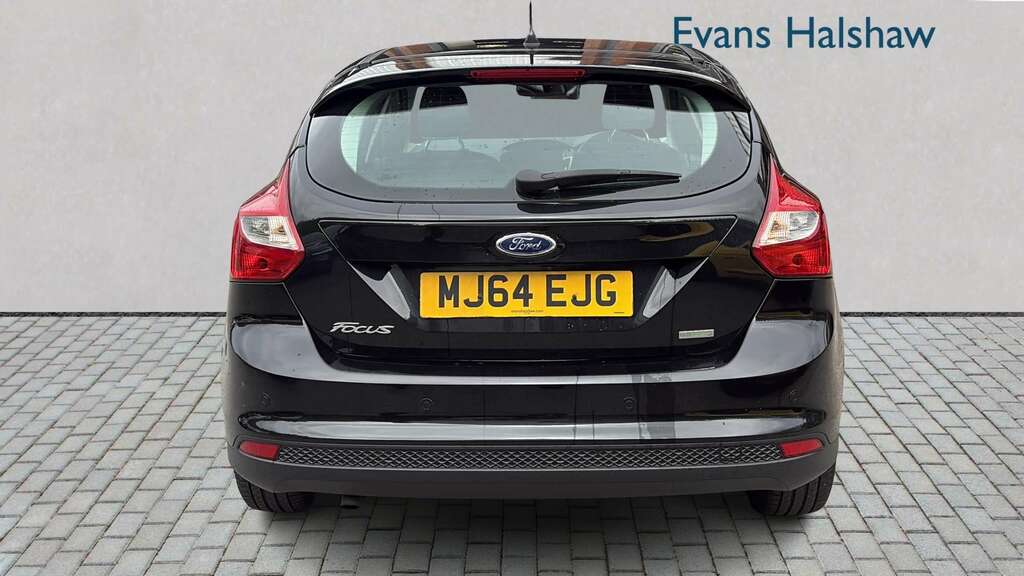 Ford Focus 1.0 Ecoboost Titanium Navigator 2014 Black #2