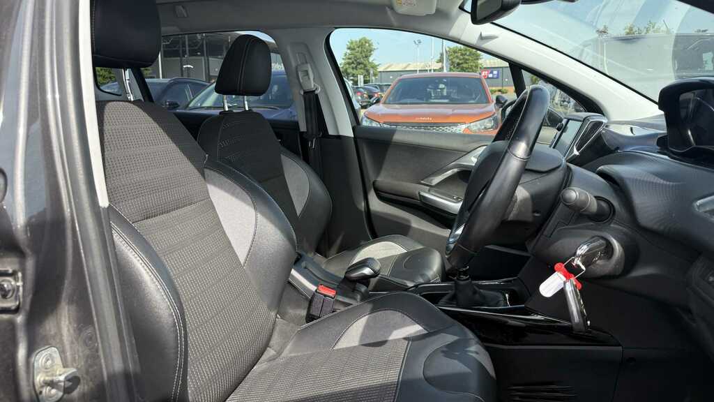 Peugeot 2008 1.2 Puretech Allure Premium Suv Grey #13