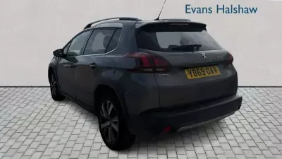 Peugeot 2008 1.2 Puretech Allure Premium Suv #5