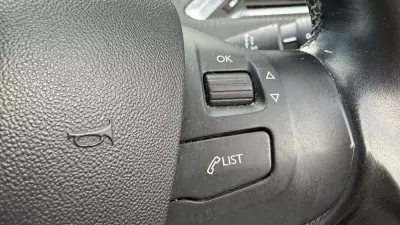 Peugeot 2008 1.2 Puretech Allure Premium Suv #16