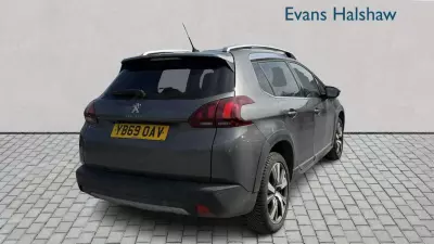 Peugeot 2008 1.2 Puretech Allure Premium Suv #6