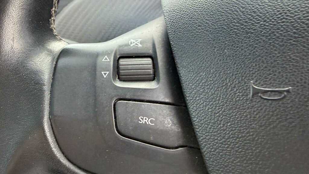 Peugeot 2008 1.2 Puretech Allure Premium Suv Grey #15