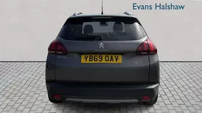 Peugeot 2008 1.2 Puretech Allure Premium Suv #7