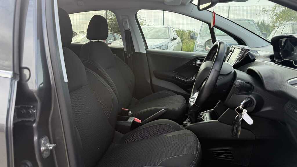 Peugeot 208 1.2 Puretech 82 Tech Edition Start Stop 2019 Grey #6