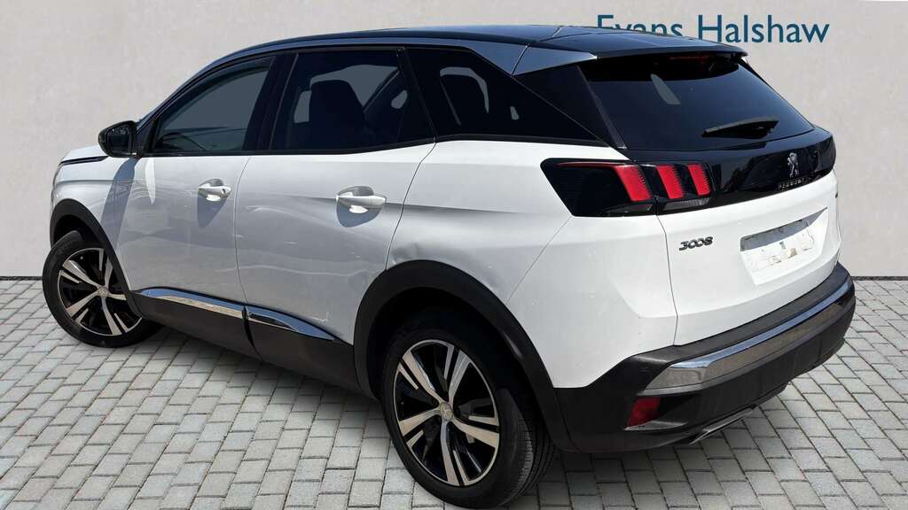 Peugeot 3008 1.2 Puretech Active 2017 White #2