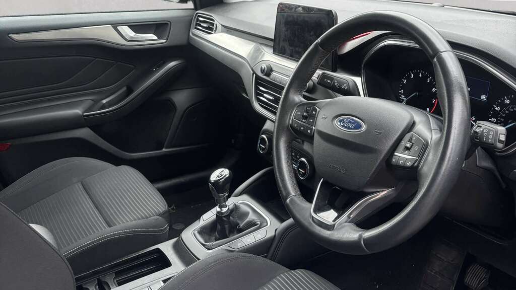 Ford Focus 1.5 Ecoboost 150 Titanium 2019 EA19GEY Silver #4