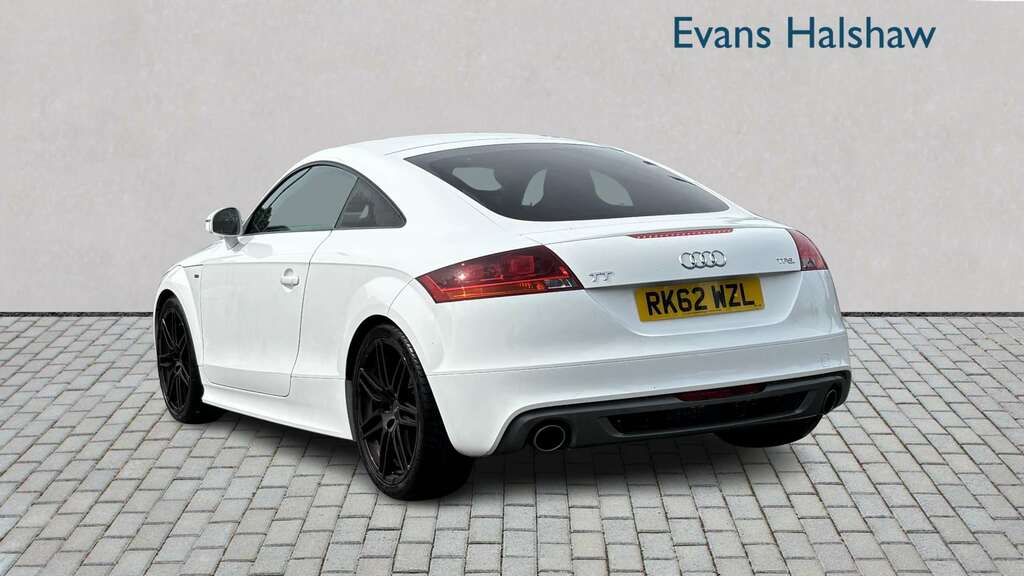 Audi TT 2.0T Fsi Black Edition 2012 White #2