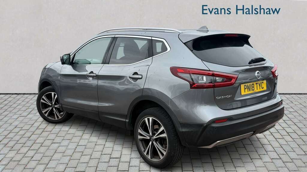 Nissan Qashqai 1.2 Dig-t N-connecta Glass Roof Pack 2018 Grey