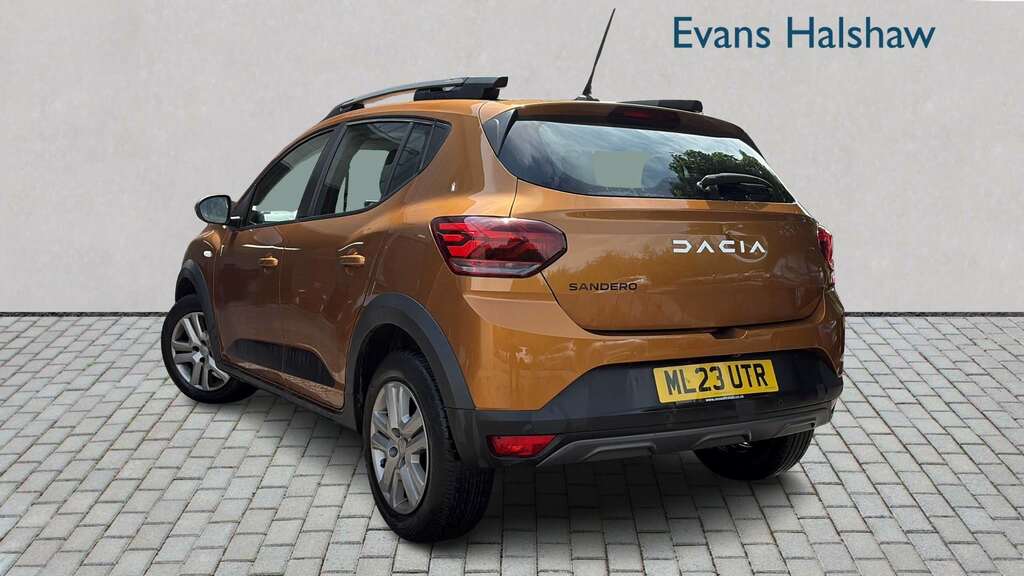 Dacia Sandero Stepway 1.0 Tce Expression 2023 ML23UTR Orange #2