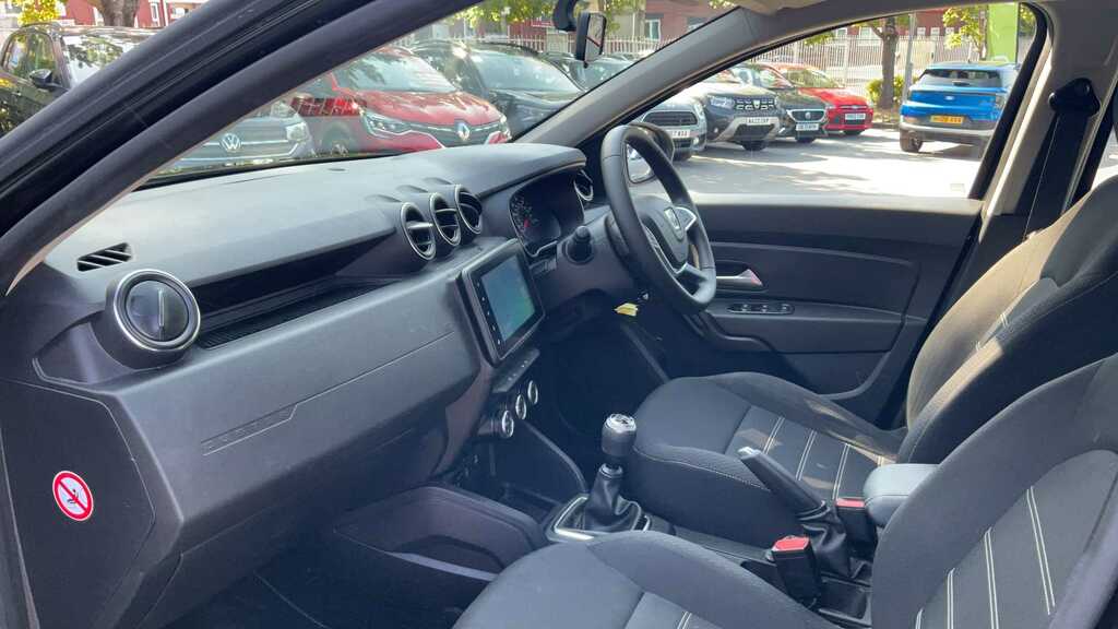 Dacia Duster 1.3 Tce 130 Comfort 2022 LS22SXN Black #6