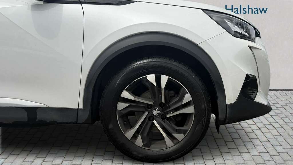 Peugeot 2008 1.2 Puretech Allure Premium Suv #6