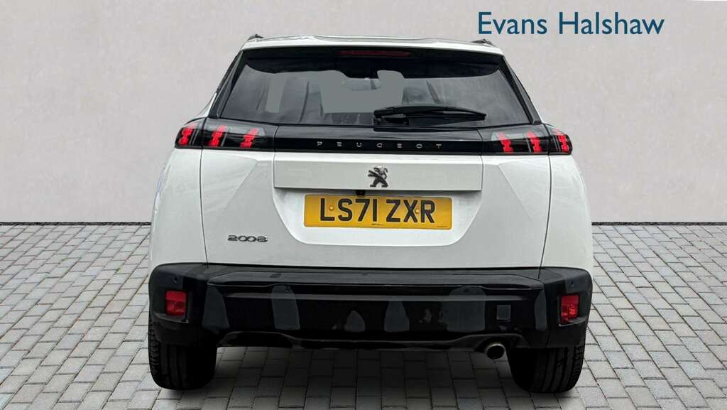 Peugeot 2008 1.2 Puretech Allure Premium Suv #5