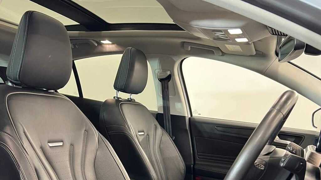 Ford Focus 1.5T Ecoboost Vignale Estate Euro White #33