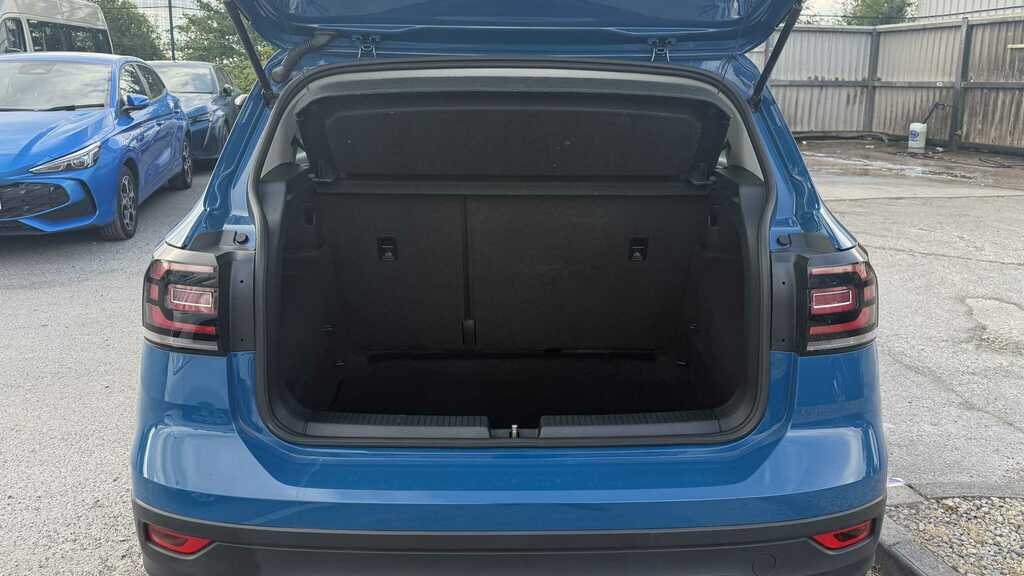 Volkswagen T-Cross 1.0 Se Tsi Dsg 114 Bhp Blue #7