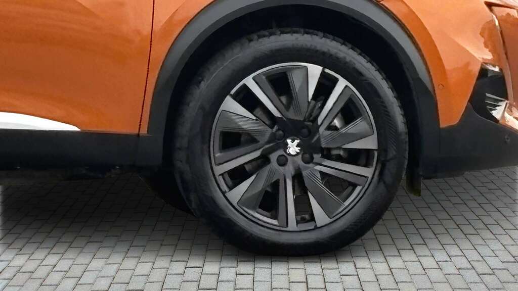 Peugeot e-2008 100Kw Gt Premium 50Kwh 2021 Orange