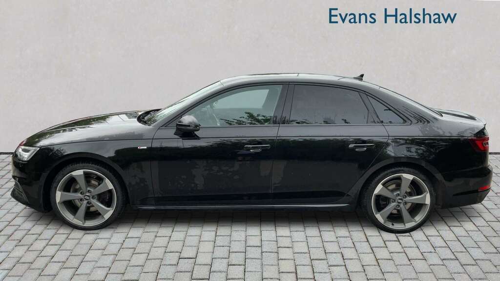 Audi A4 1.4T Fsi Black Edition 2017 Black #3