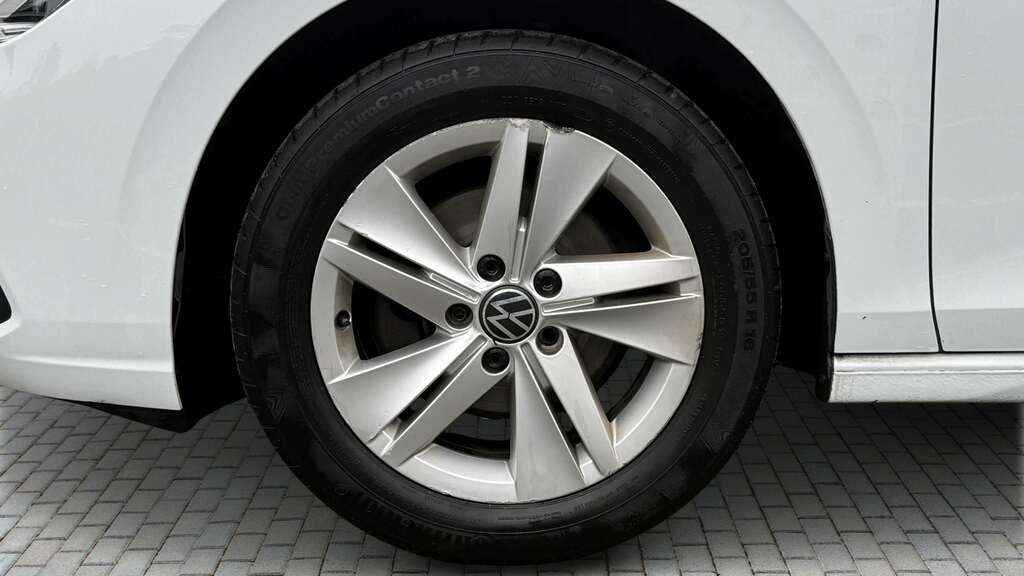 Volkswagen Golf 1.5 Tsi 150 Life 2021 NL71USG White #5