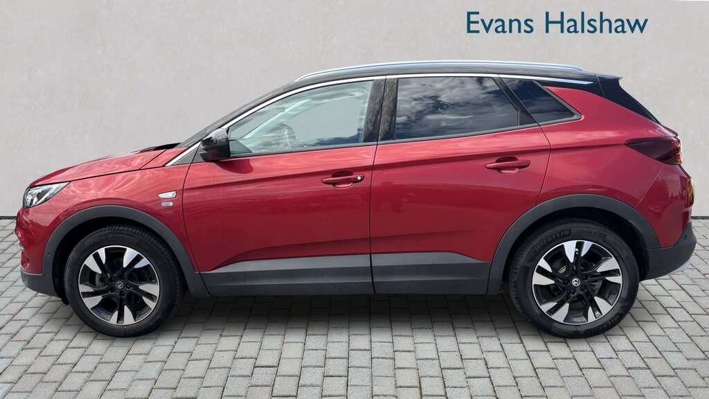 Vauxhall Grandland X 1.2 Turbo Griffin Edition 2021 Red #3