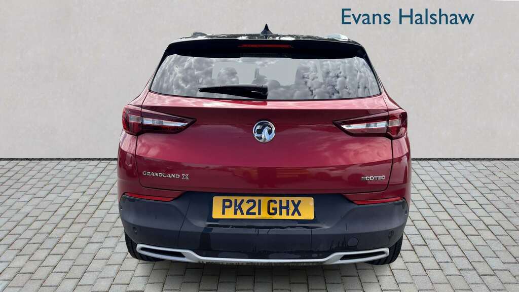 Vauxhall Grandland X 1.2 Turbo Griffin Edition 2021 Red #4