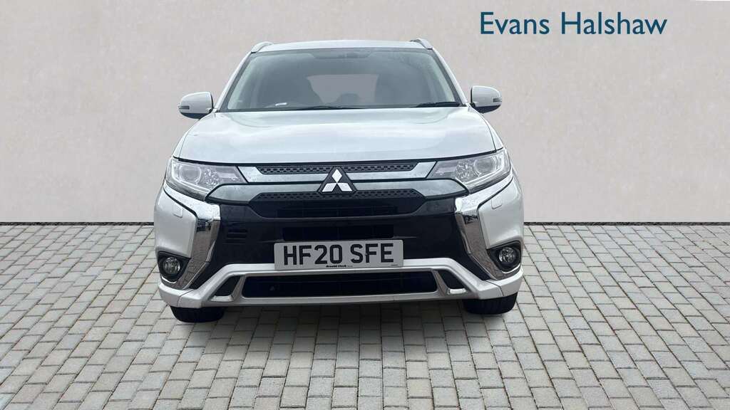 Mitsubishi Outlander 2.4 Phev Design 2020 White #3