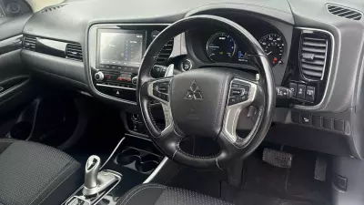 Mitsubishi Outlander 2.4H Twinmotor 13.8Kwh Dynamic Cvt 4Wd Euro 6 Ss Black #5