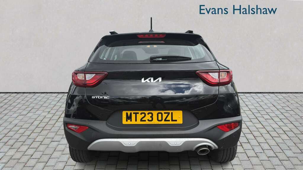 Kia Stonic 1.0T Gdi 99 2 Dct 2023 Black #6