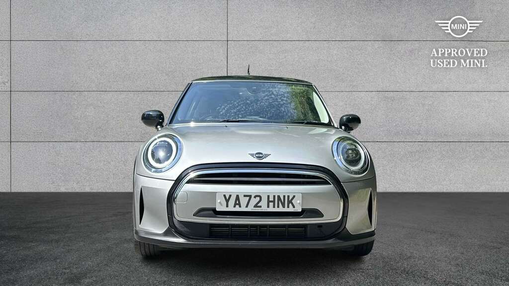 Mini Hatch 1.5 Cooper Classic 2023 YA72HNK Silver #2