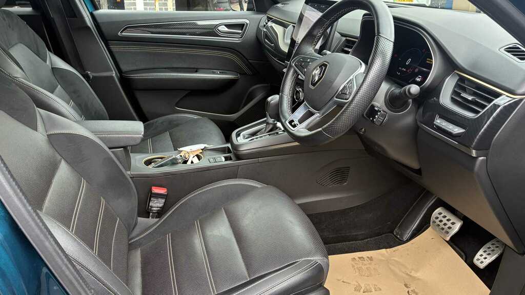 Renault Arkana Renault Arkana 1.3 Tce Mild Hybrid 140 Iconic White #24