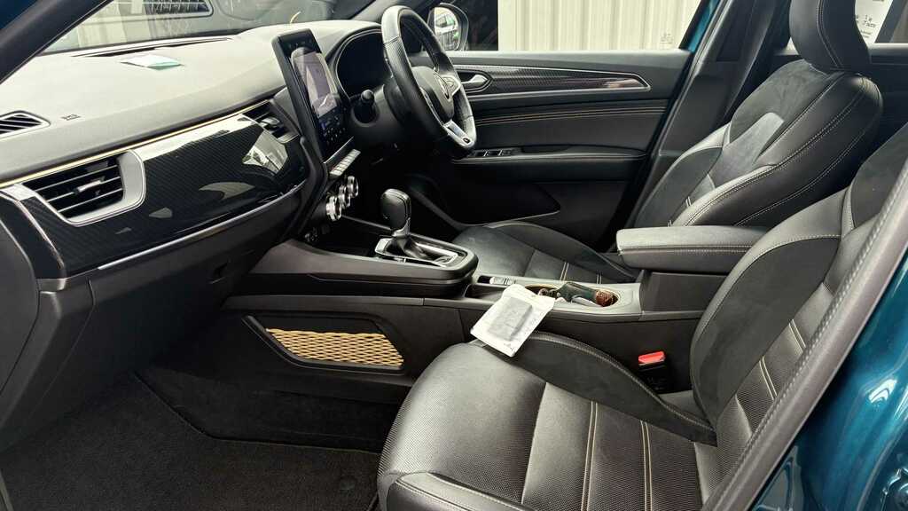 Renault Arkana Renault Arkana 1.3 Tce Mild Hybrid 140 Iconic White #19