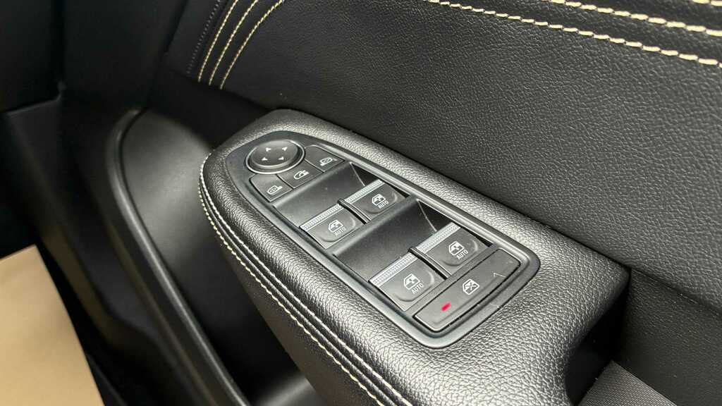 Renault Arkana Renault Arkana 1.3 Tce Mild Hybrid 140 Iconic White #31