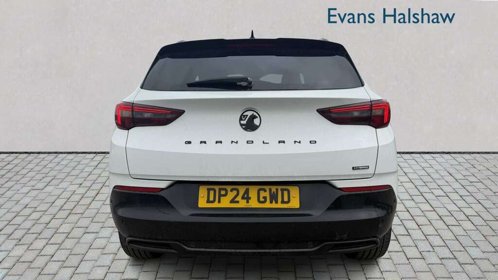 Vauxhall Grandland 1.6 Plug-in Hybrid Gs 2024 White #6