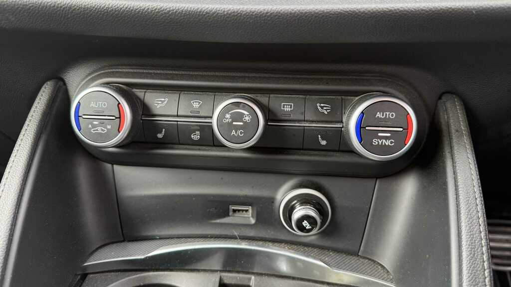 Alfa Romeo Stelvio Speciale 2.0 Turbo Startstop 280Ps White #21