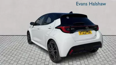 Toyota Yaris 1.5 Hybrid Icon Cvt Silver #5