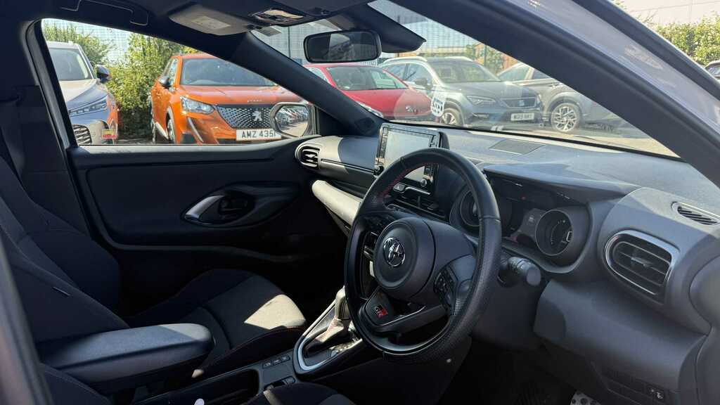 Toyota Yaris 1.5 Vvt-h Design E-cvt Euro 6 Ss Brown #12