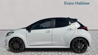Toyota Yaris 1.5 Hybrid Icon Cvt Silver #4