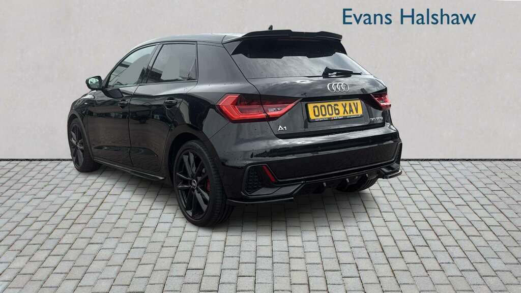 Audi A1 1.0 Tfsi 30 Sport Sportback Euro White #3
