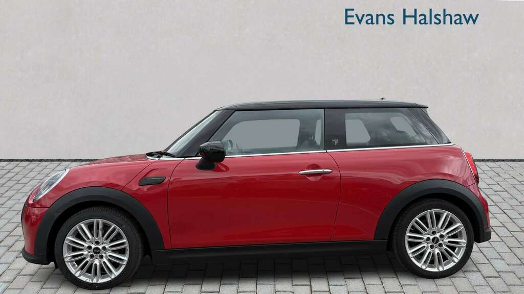 Mini Hatch 1.5 Cooper Exclusive 2023 MA72KOJ Red #2
