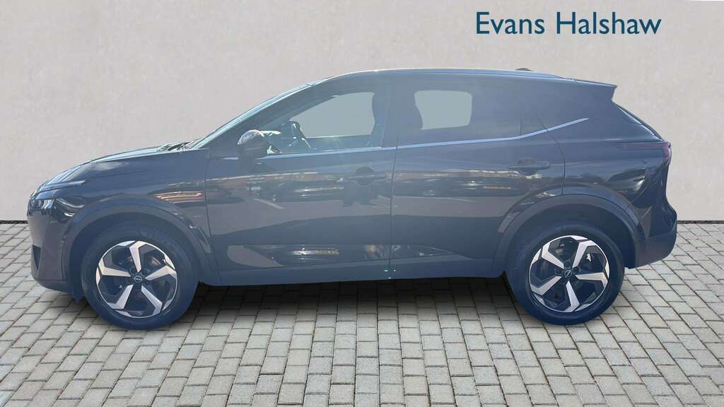 Nissan Qashqai 1.3 Dig-t Mh N-connecta 2024 DV73ZMY Black #2